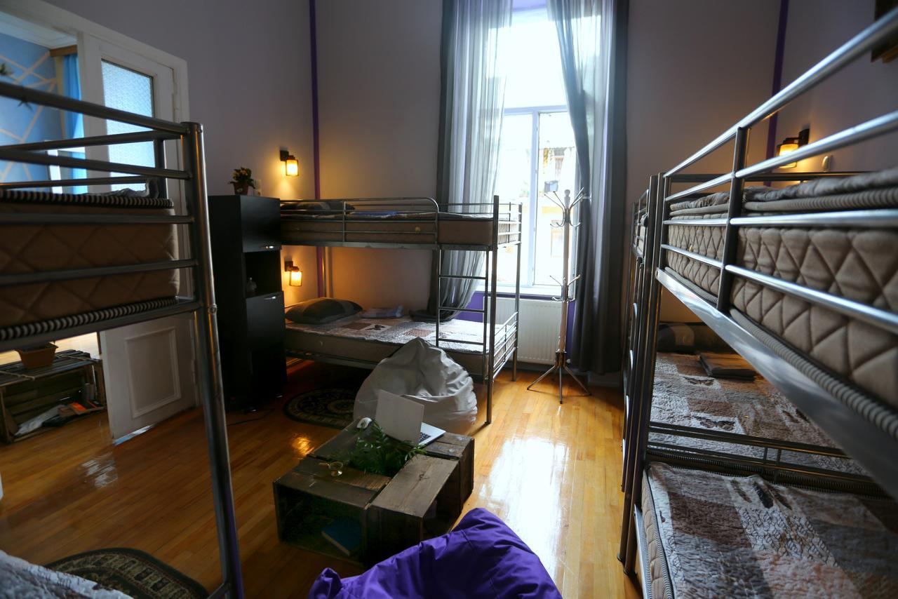 Lilus Hostel 巴统 外观 照片