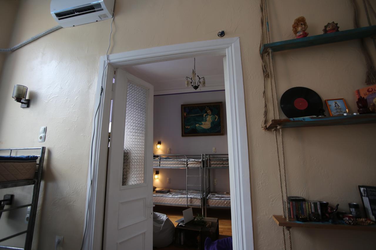 Lilus Hostel 巴统 外观 照片