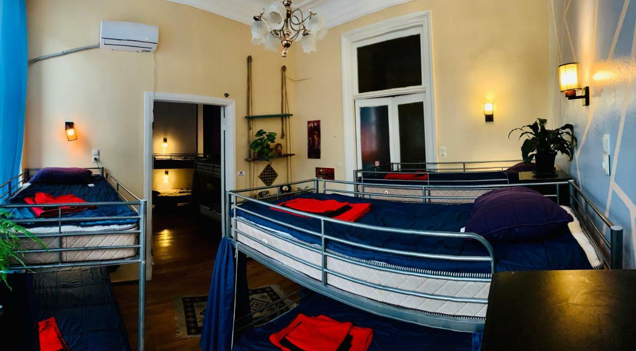 Lilus Hostel 巴统 外观 照片