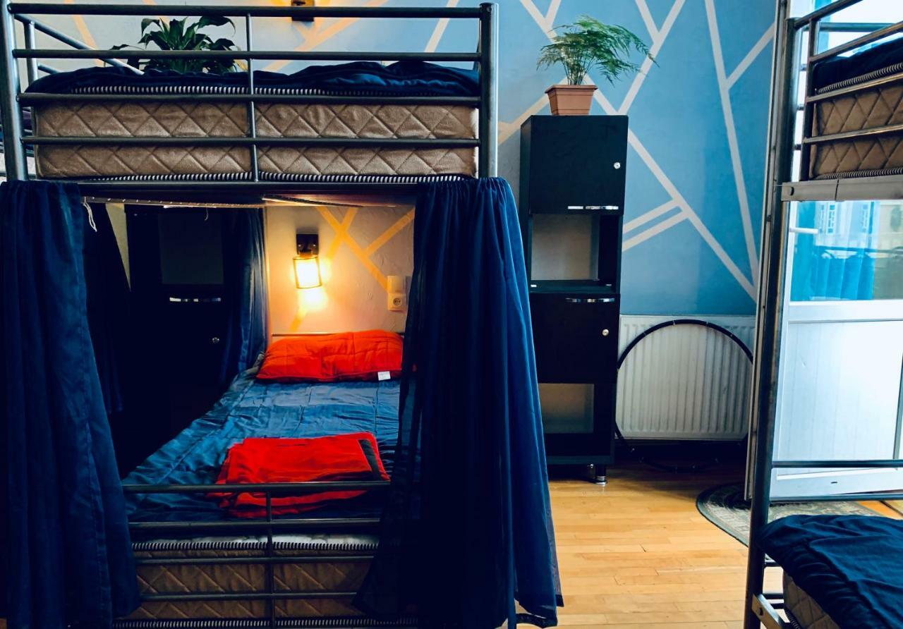 Lilus Hostel 巴统 外观 照片